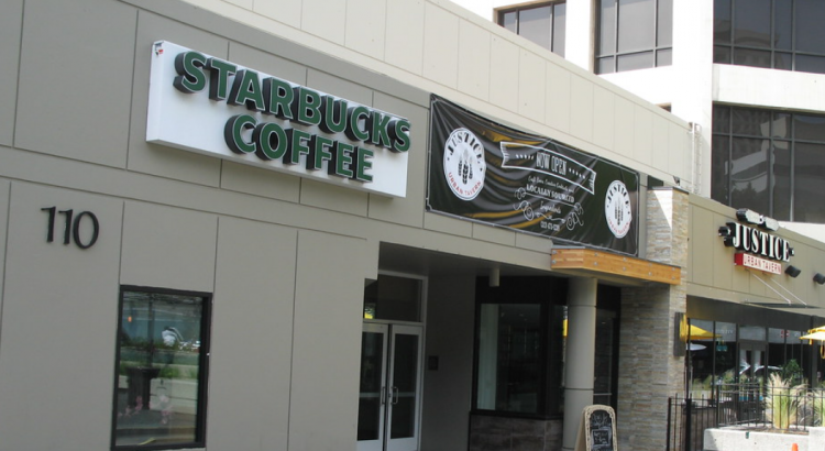 El primer Starbucks en sindicalizarse de Los Ángeles