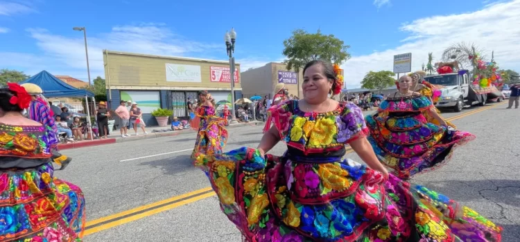 Celebración del Día de la Independencia de México en Los Ángeles rinde homenaje a la mujer latina