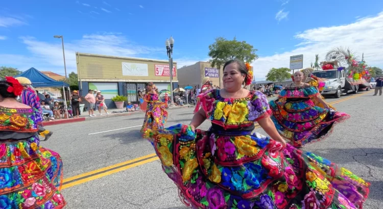 Celebración del Día de la Independencia de México en Los Ángeles rinde homenaje a la mujer latina