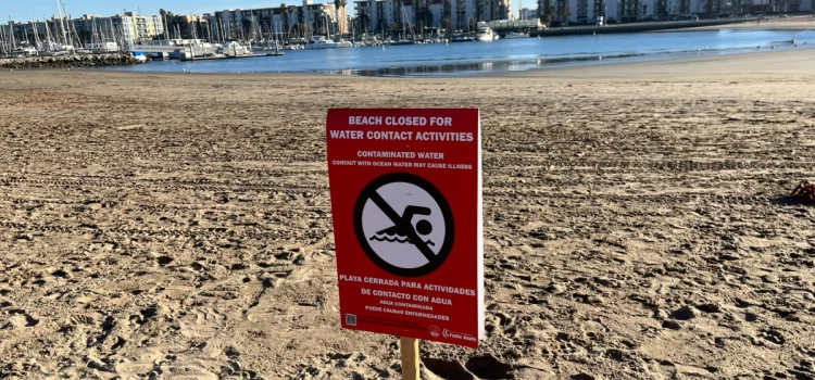 Cierre de playa en Marina del Rey y Playa del Rey debido a un derrame de aguas residuales