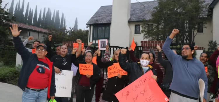 Desalojo inminente de vendedores en Los Ángeles desata protestas y críticas a la alcaldesa