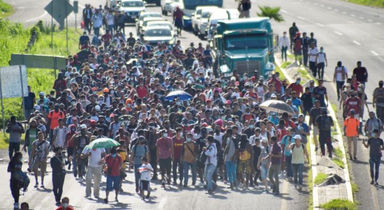 Más de 6,000 migrantes salen de Chiapas en la mayor caravana del año hacia Estados Unidos