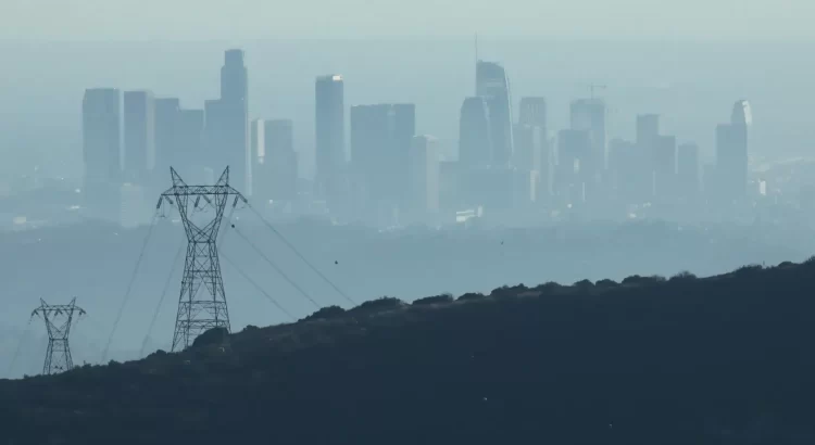 Aumentan niveles de contaminación en Los Ángeles