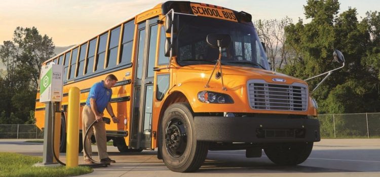 Desafíos y avances en la implementación de autobuses escolares eléctricos en EE. UU.