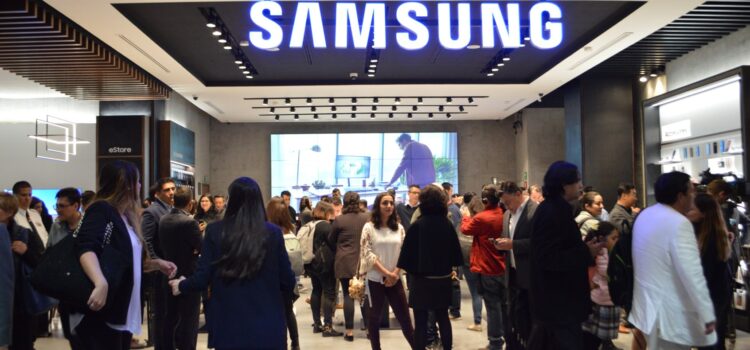 Samsung detiene traslado de producción a México ante amenaza de aranceles