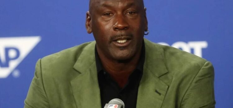 Michael Jordan vuelve a la NBA para la temporada 2025-26