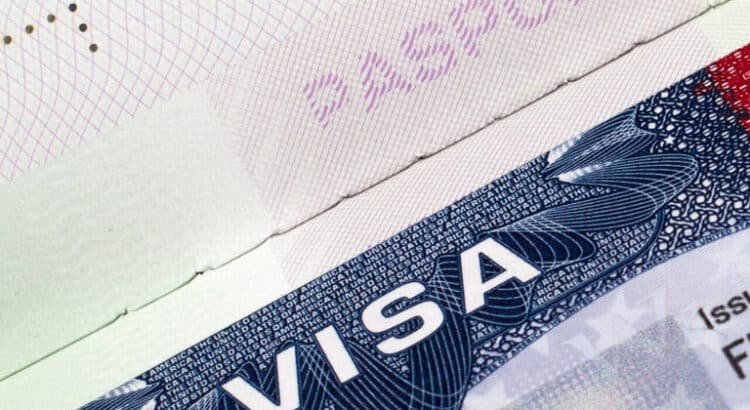 Trump evalúa un servicio premium de 1,000 dólares para agilizar el trámite de visas