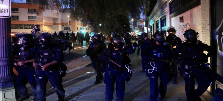 Trump ordena despliegue de la Guardia Nacional tras protestas en Los Ángeles