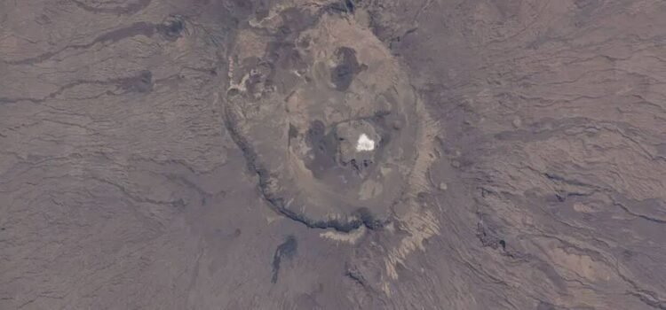 La NASA captura una extraña ‘mancha’ blanca en desierto del Sahara