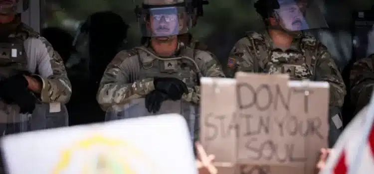 El Pentágono retira 2.000 soldados de la Guardia Nacional de Los Ángeles