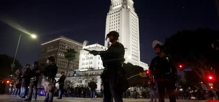 Crece descontento en Los Ángeles por la presencia de ICE