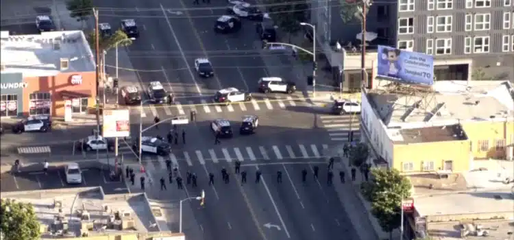 Un hombre fue asesinado a tiros por agentes del Departamento de Policía de Los Ángeles en Hyde Park.