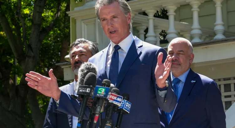 Redistribución de distritos en California genera un enfrentamiento con la oposición