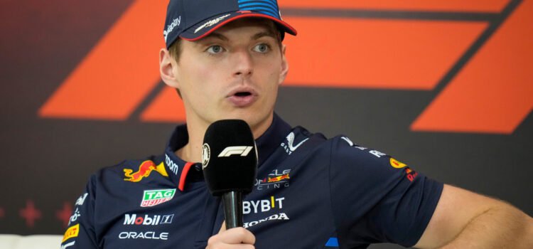 Verstappen confirma que se queda en Red Bull para la próxima temporada: “Es hora de acabar con todos los rumores”