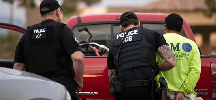 Consulado de México en Los Ángeles pide a la población estar alerta ante posibles detenciones migratorias
