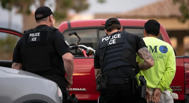 Consulado de México en Los Ángeles pide a la población estar alerta ante posibles detenciones migratorias