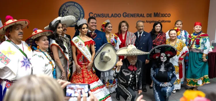 ‘No vamos a tener miedo’: más de 150 contingentes participarán en desfile mexicano de Los Ángeles