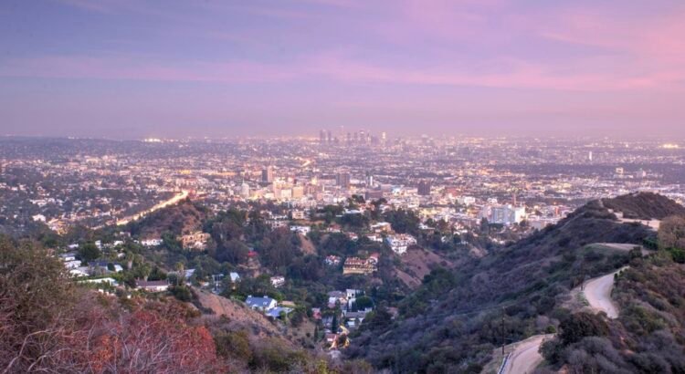 Críticas en Los Ángeles tras aprobar USD 1 millón para construir un baño público