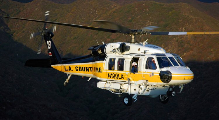 Bomberos de Los Ángeles firma contratos para dos helicópteros S-70i FIREHAWKS Bomberos de Los Ángeles firma contratos para dos helicópteros S-70i FIREHAWKS