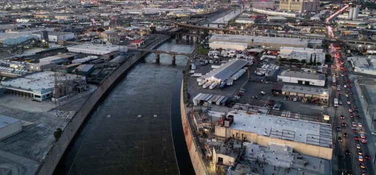 La mayoría de los angelinos creen que Los Ángeles va en una ‘dirección equivocada’